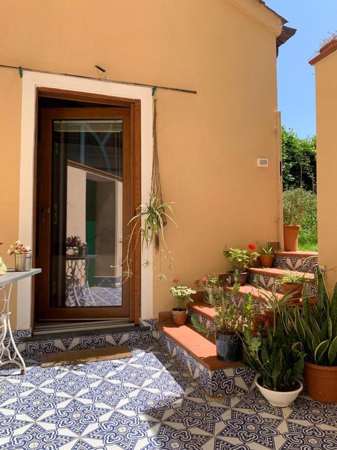 Bed and Breakfast La Stanza In Giardino à Cava deʼ Tirreni Extérieur photo
